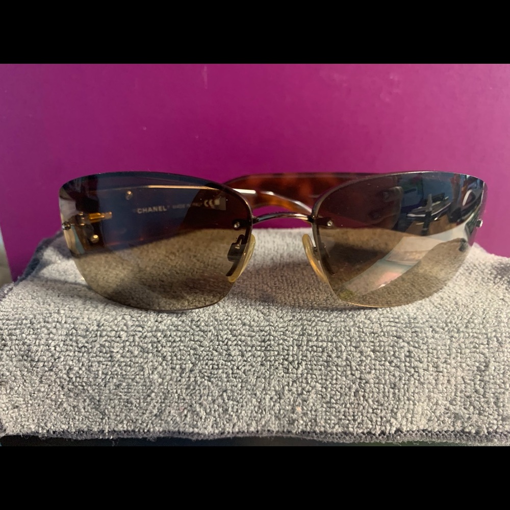 LAST CHANCE CHANEL sunglasses
